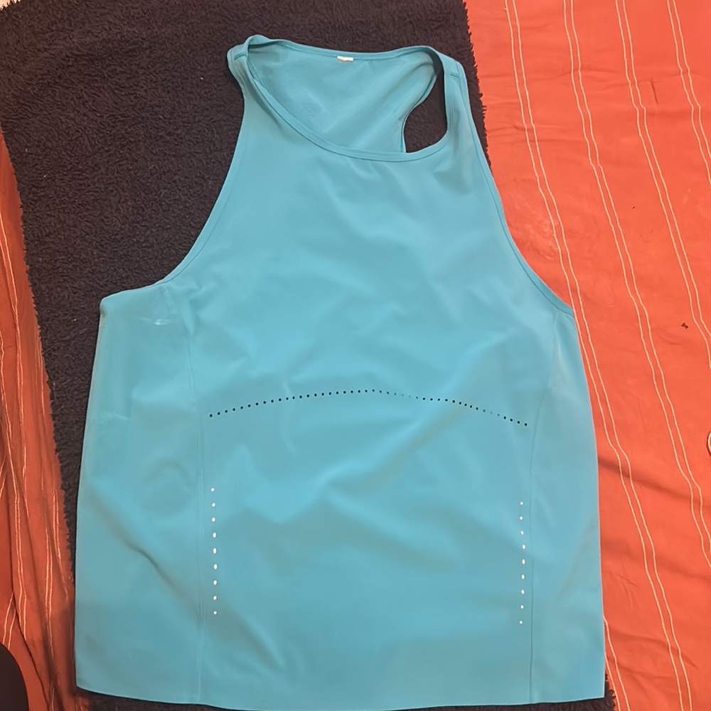 Swift vented racer back running tank